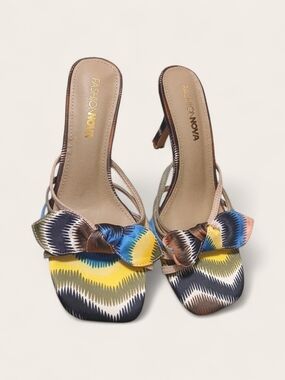 Fashion Nova Multicolor Bow-Front Heeled Slides